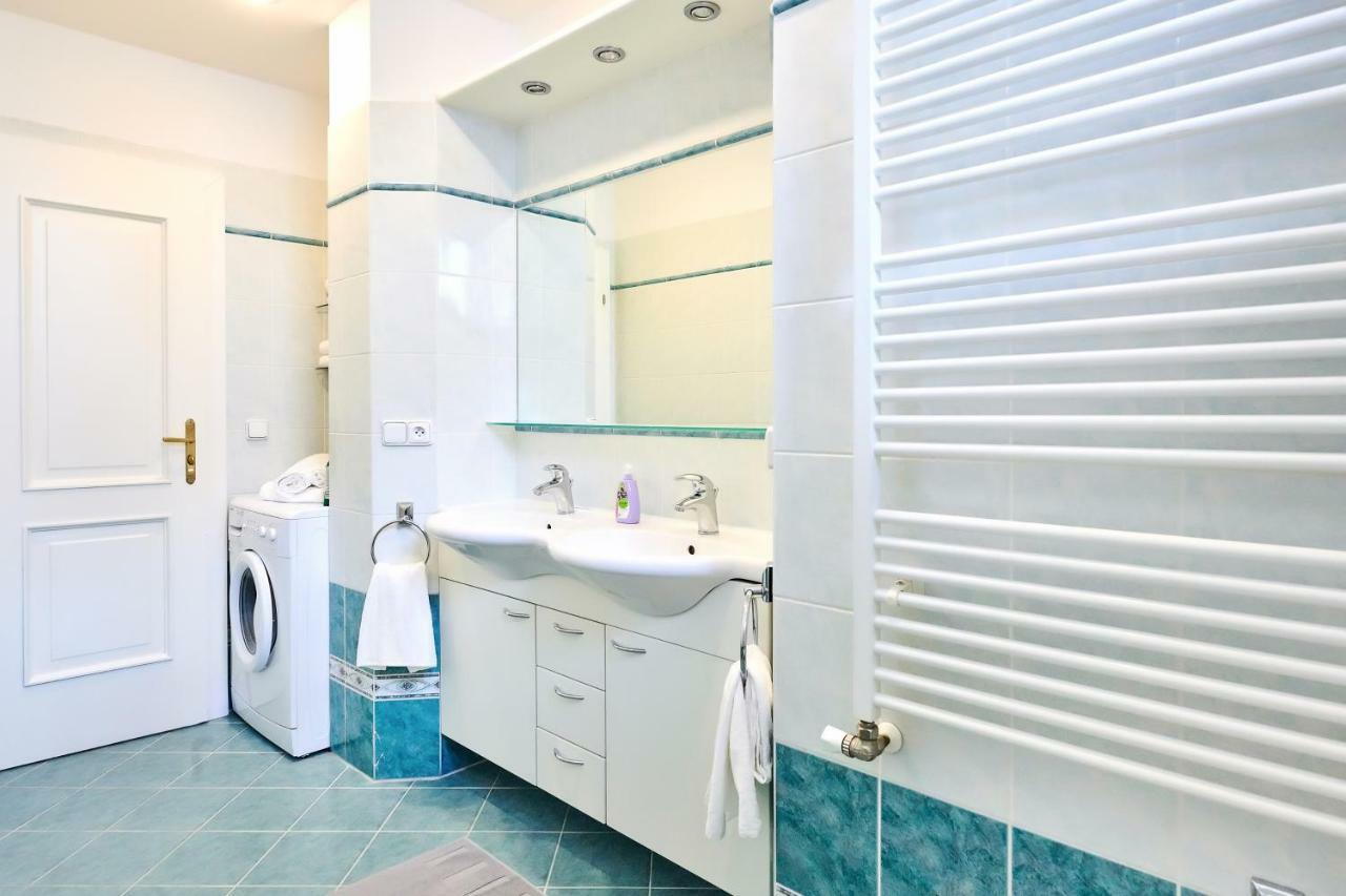 Apartment Stepanska Prag